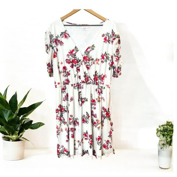 Maurices White Floral Ruched Sleeve Mini Dress Size XL - Picture 2 of 7